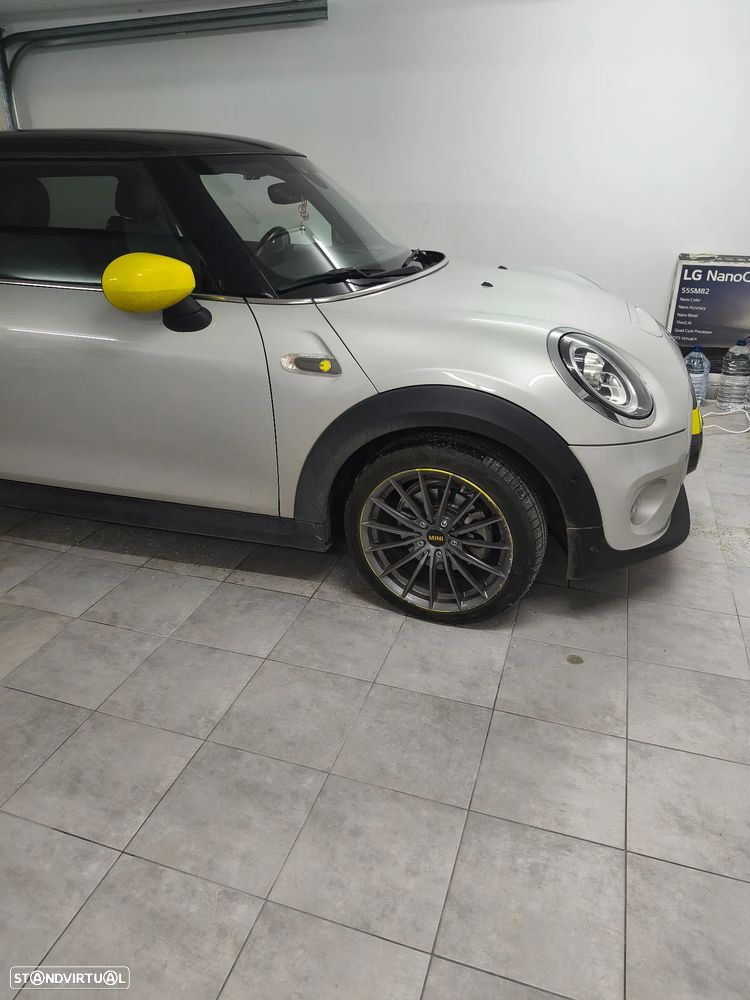 MINI 3 Portas Cooper SE - 4