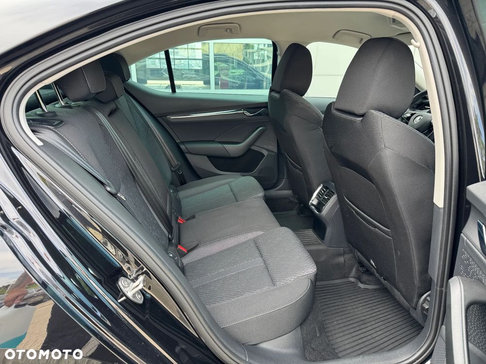 Skoda Octavia 2.0 TDI Style DSG - 16