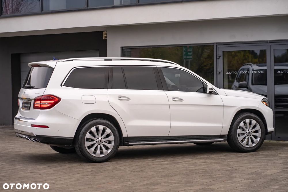 Mercedes-Benz GLS - 22
