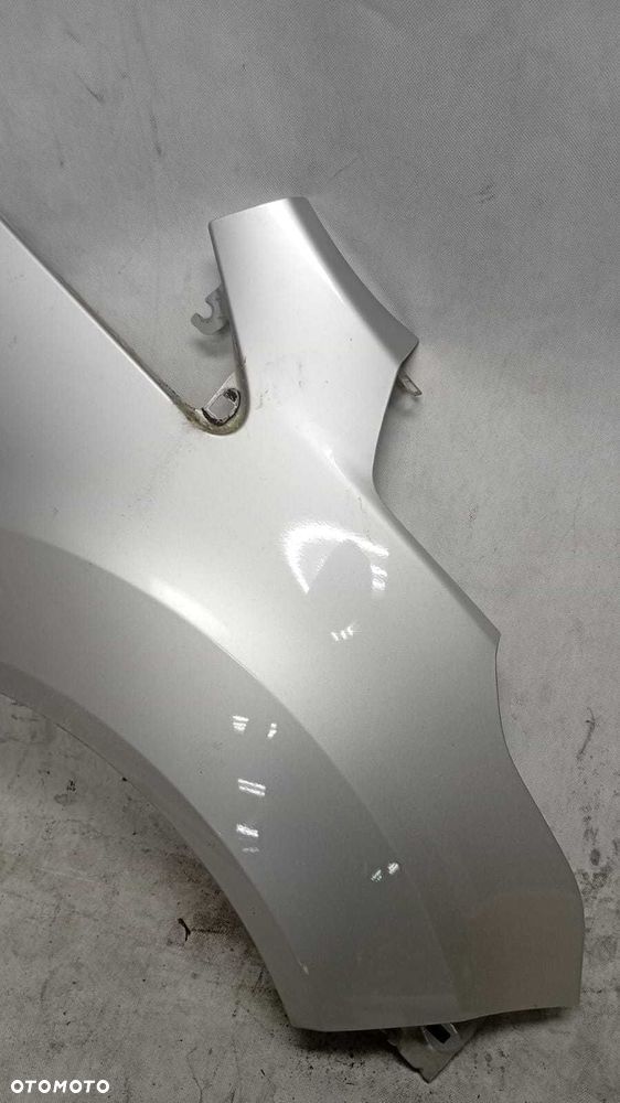 Błotnik prawy przód Ford B-MAX  Moondust Silver MC - 2