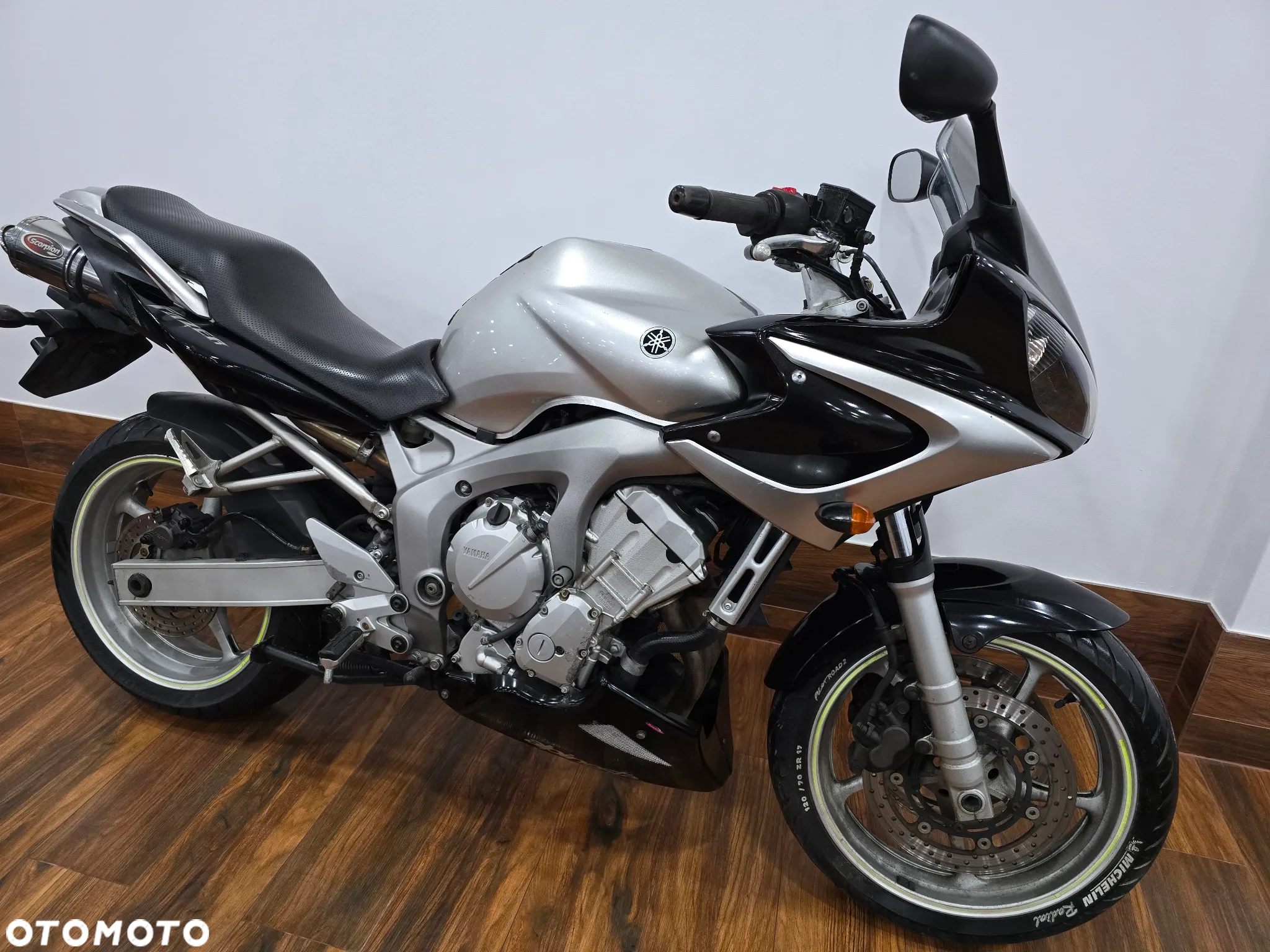 Yamaha FZ - 5