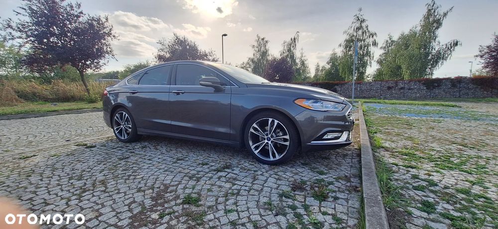Ford Fusion - 2