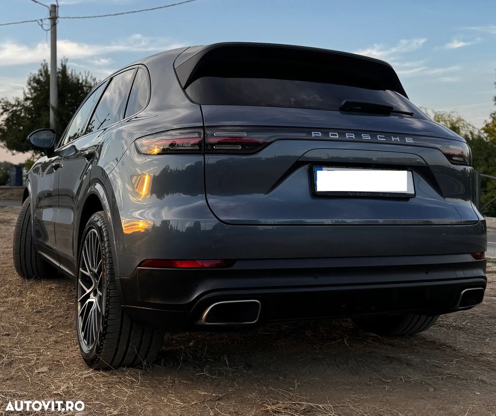 Porsche Cayenne - 3