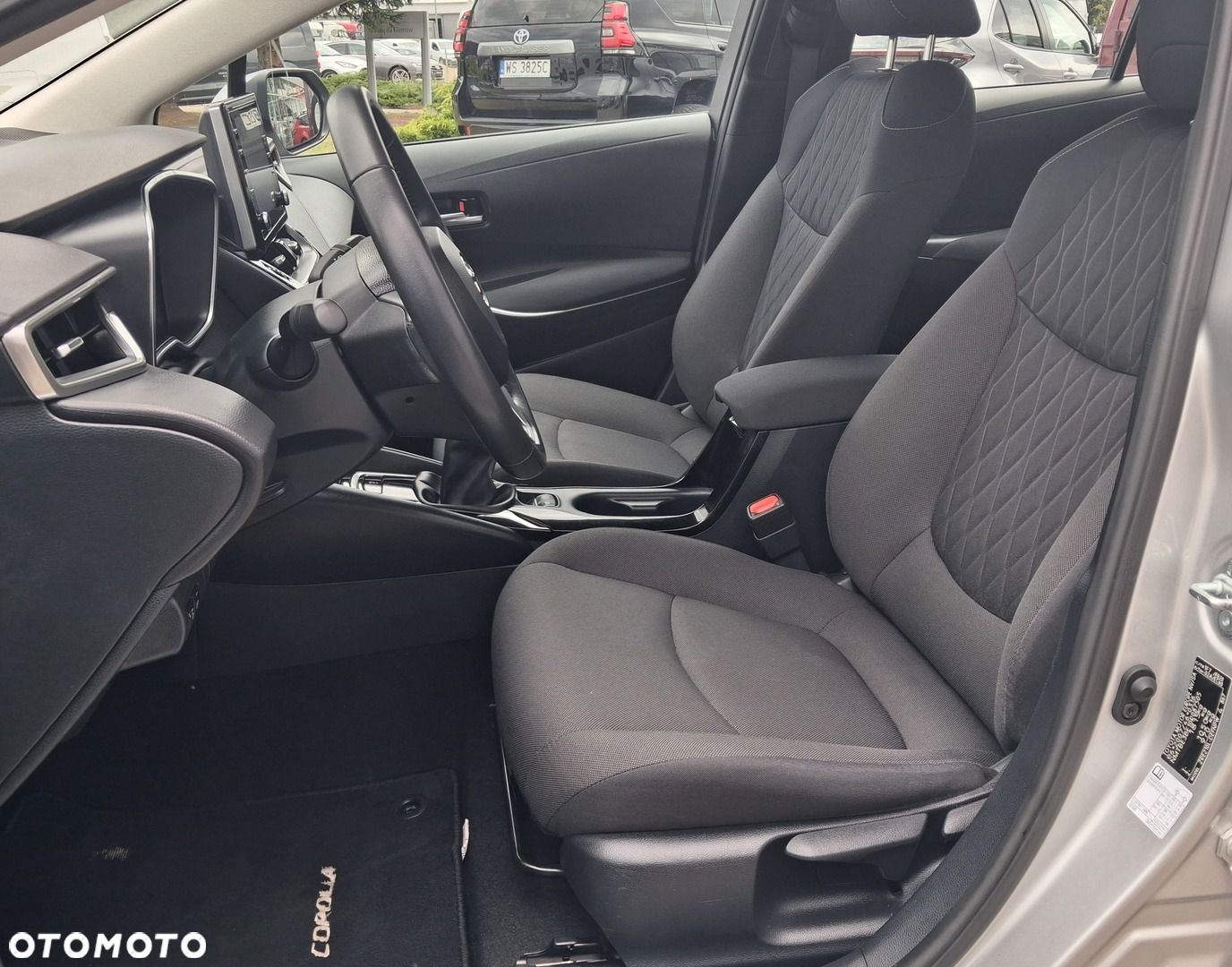 Toyota Corolla - 18