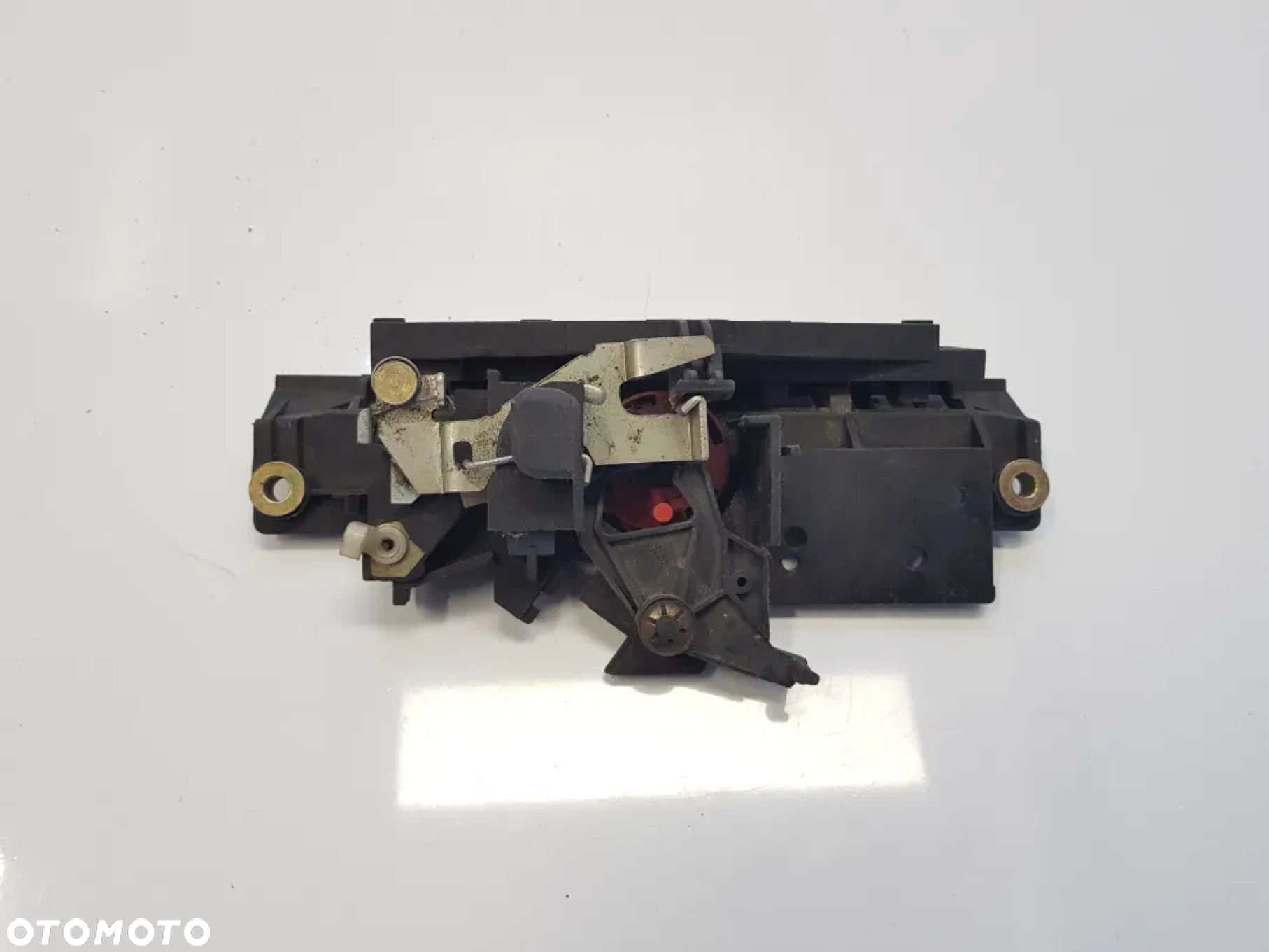 mechanizm Zamka klapy Audi A6c5 809827565 4b0827565 - 2