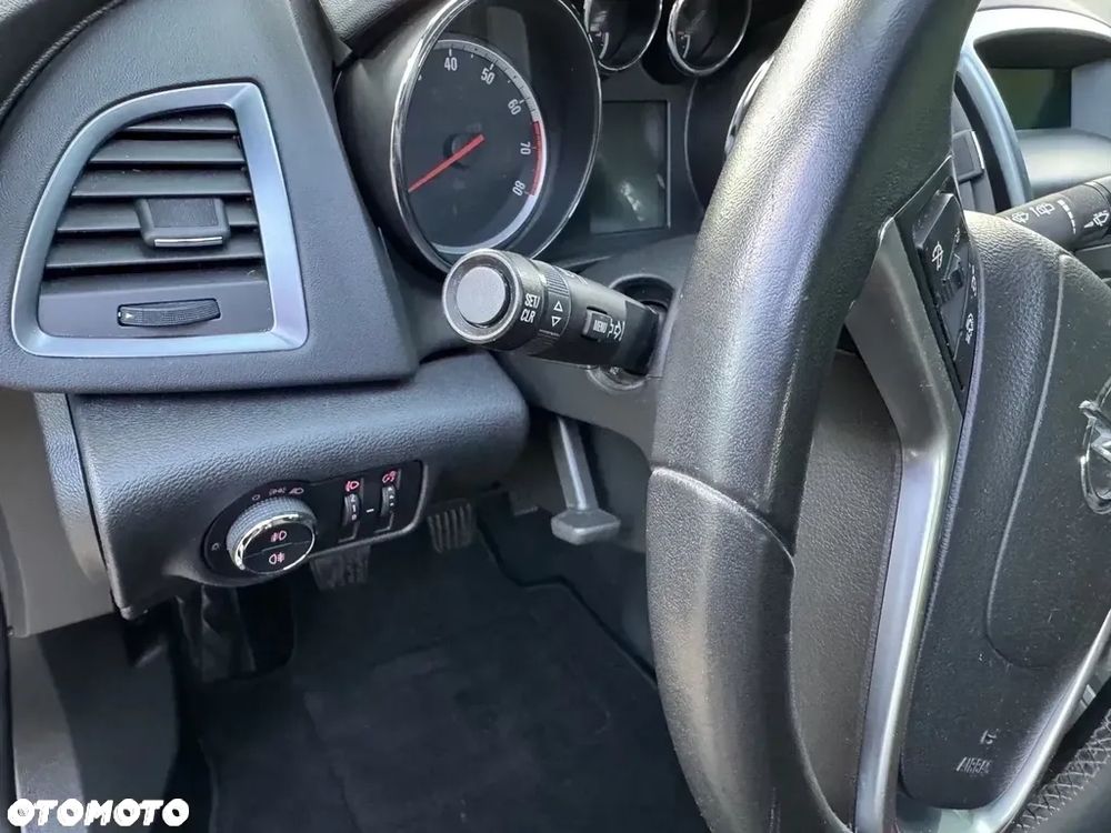 Opel Astra - 12