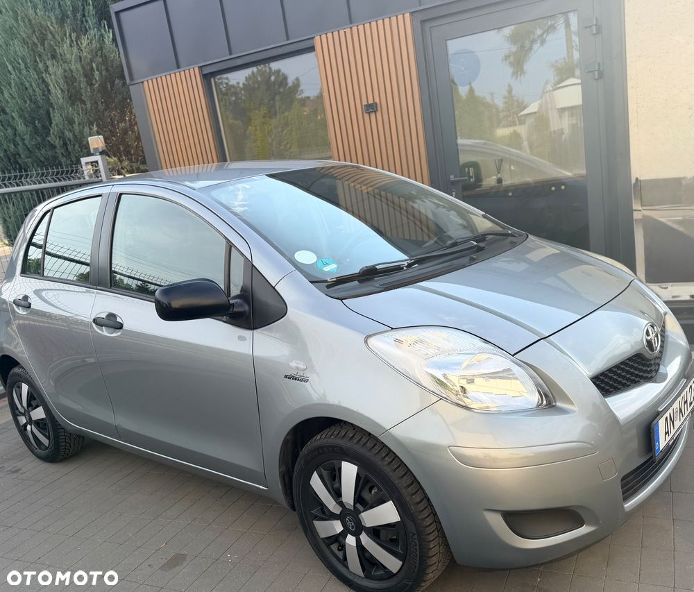 Toyota Yaris 1.0 VVT-i Cool Edition - 1
