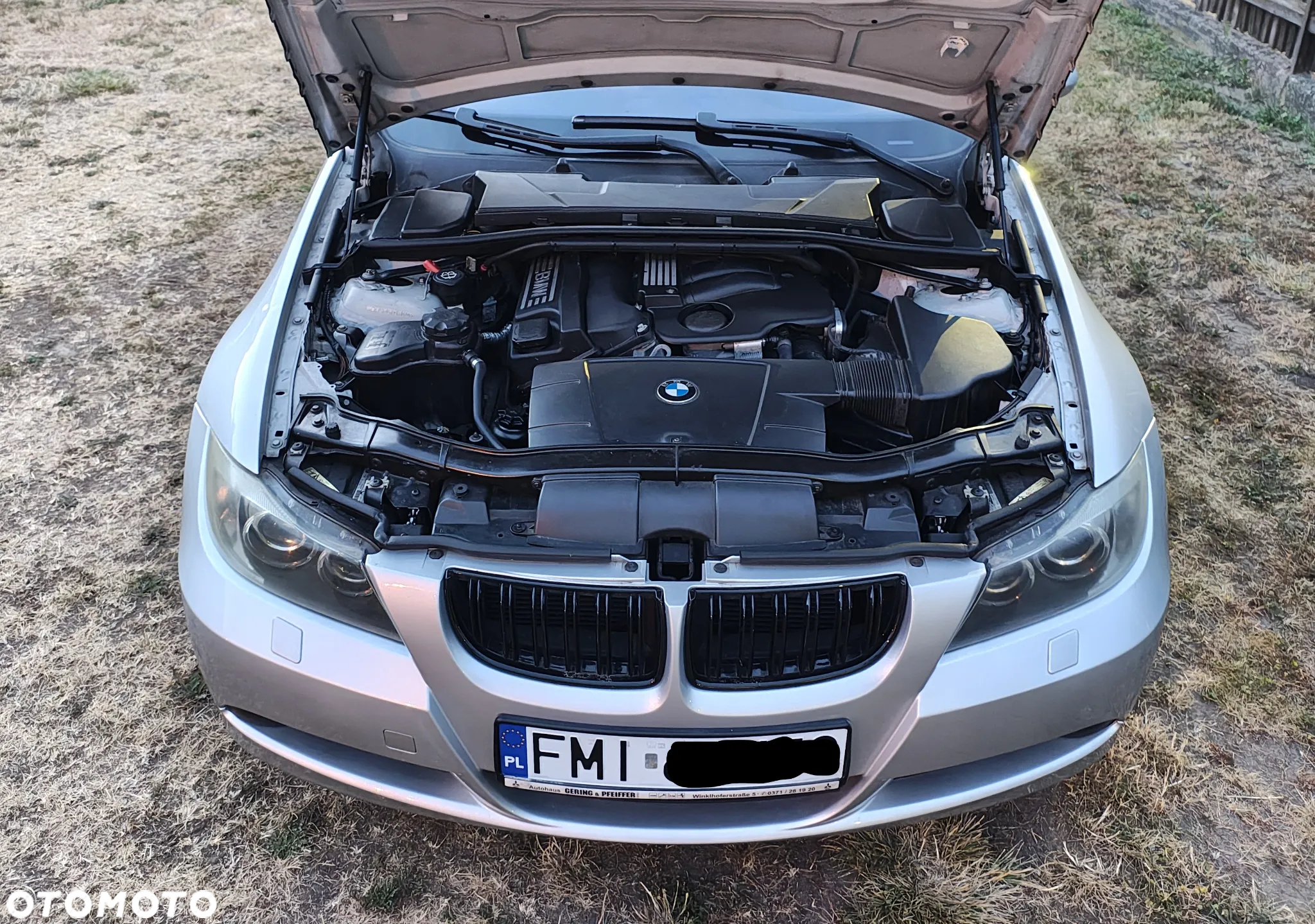 BMW Seria 3 320i Touring - 12
