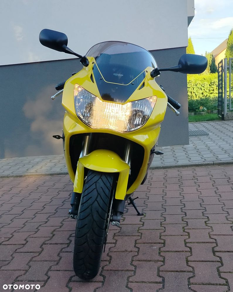 Honda CBR - 7
