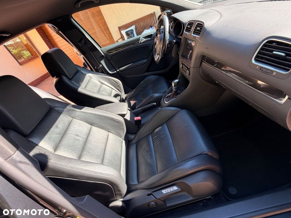Volkswagen Golf - 16