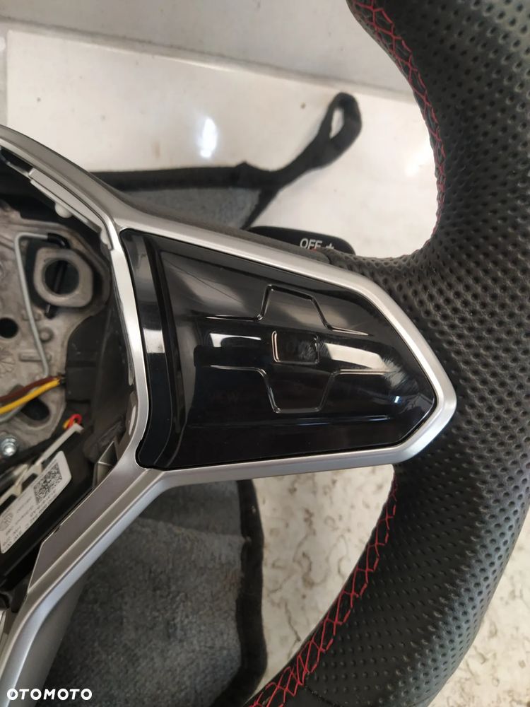 VW GOLF VIII GTI KIEROWNICA MULTIFUNKCYJNA ŁOPATKI CZERWONA NIĆ ORYGINAŁ - 4