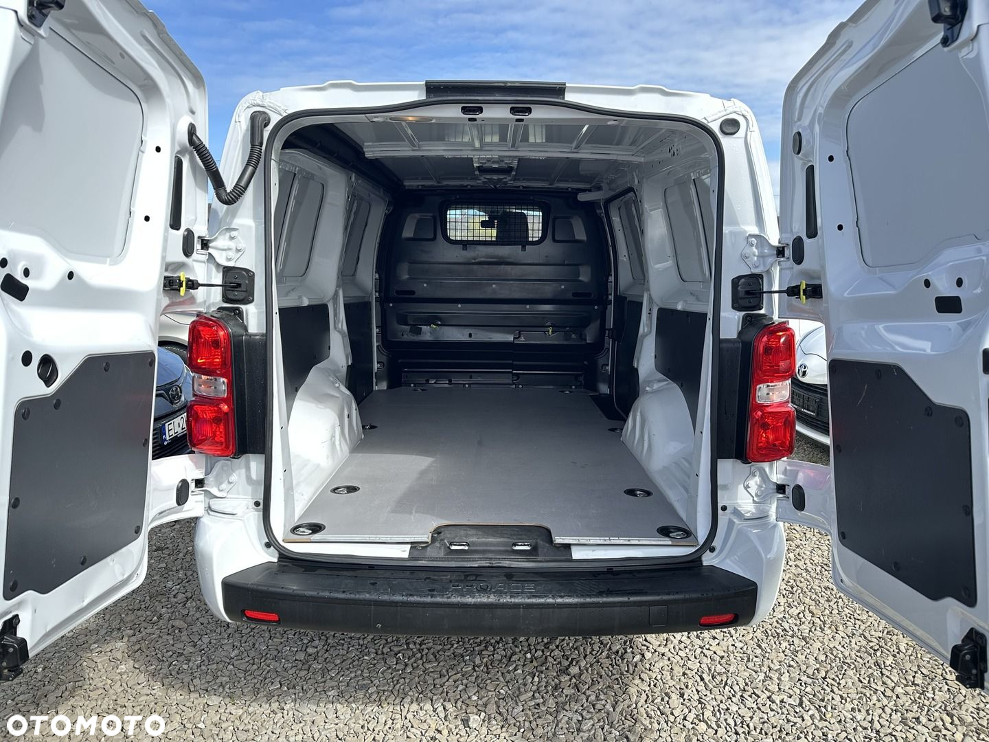 Toyota PROACE - 11