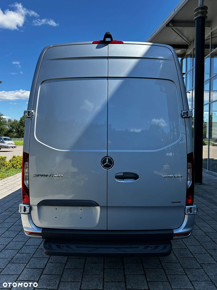 Mercedes-Benz Sprinter - 8
