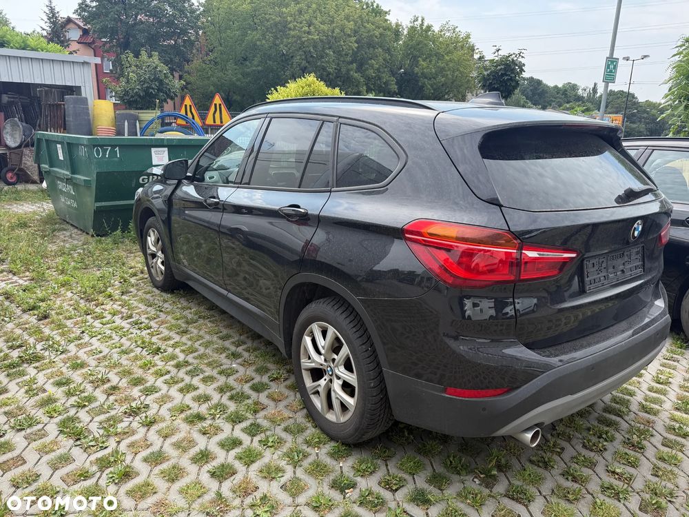 BMW X1 sDrive18i GPF Advantage - 3