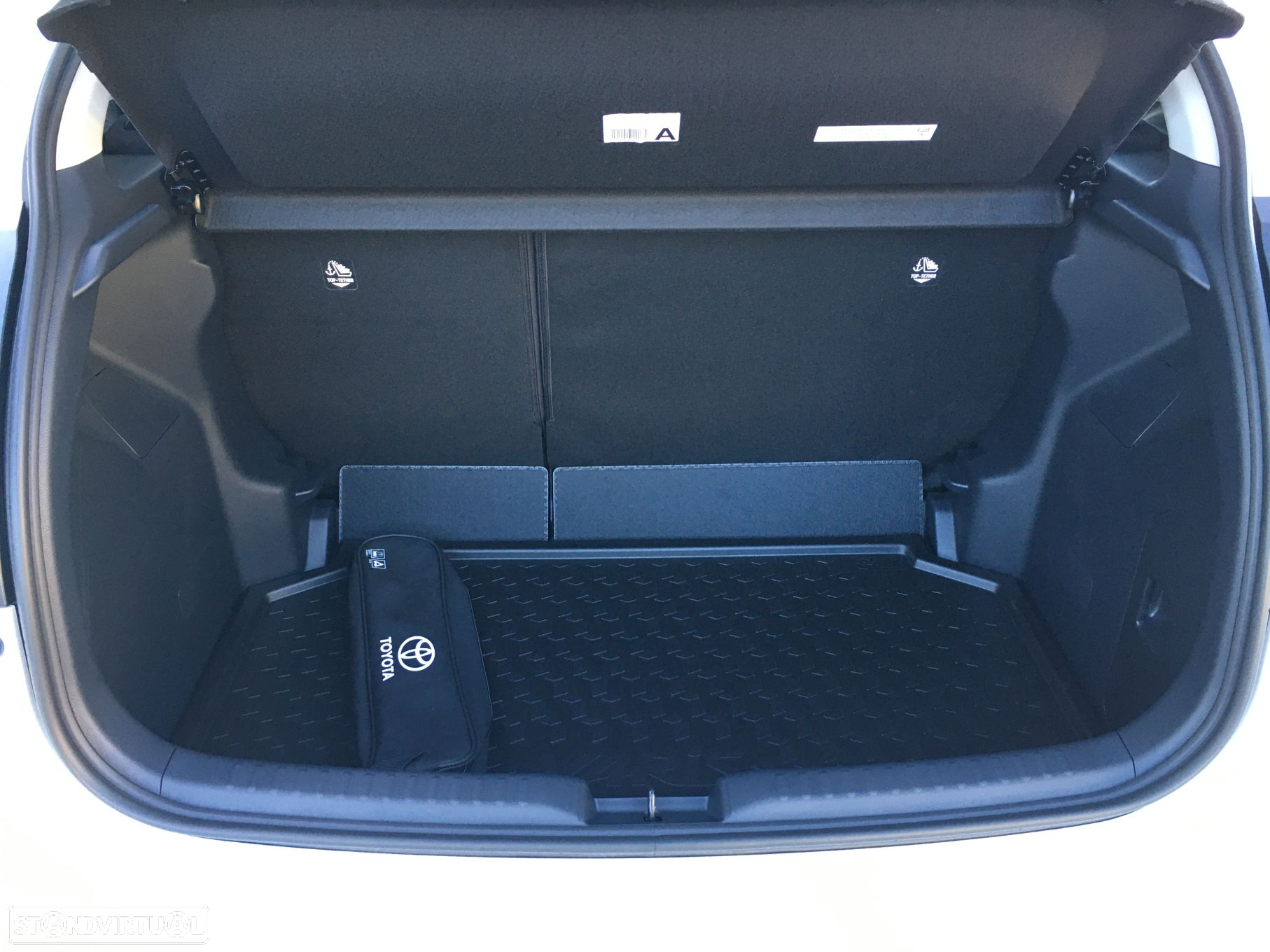 Toyota Yaris 1.0 VVT-i Comfort Plus - 12