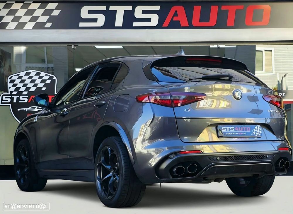 Alfa Romeo Stelvio V6 2.9 Bi-Turbo AT8-Q4 Quadrifoglio - 59