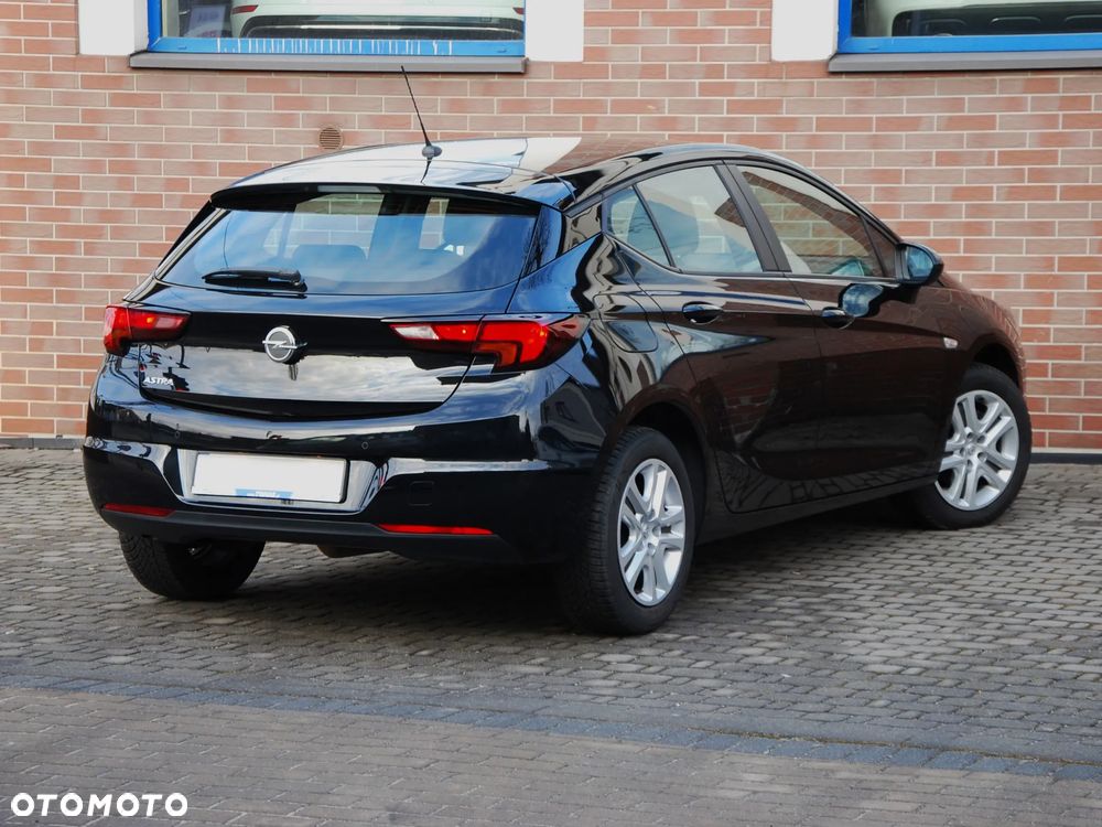 Opel Astra 1.4 T Enjoy S&S - 23