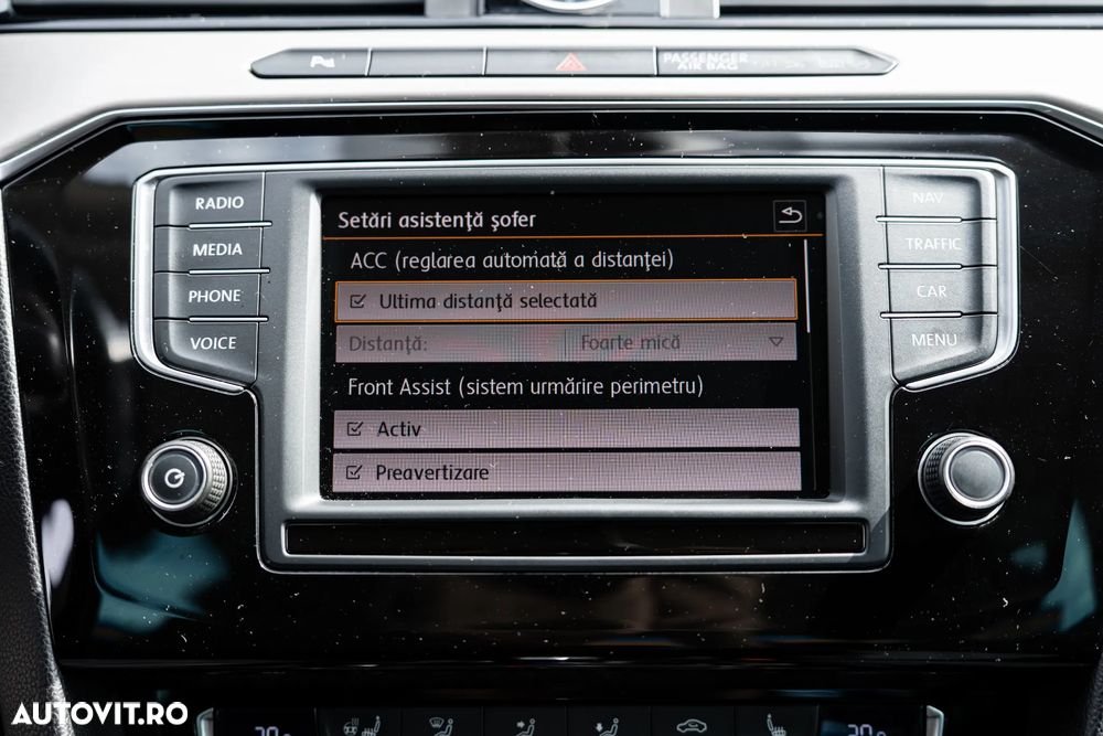 Volkswagen Passat 2.0 TDI DSG 4Motion Highline - 31