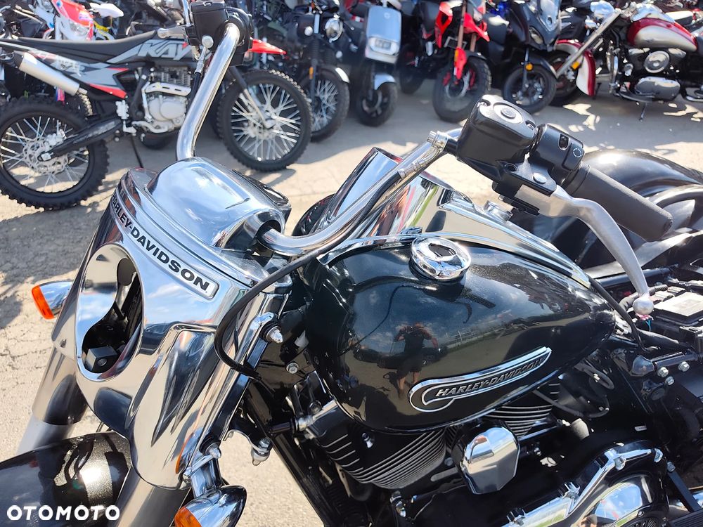 Harley-Davidson FLHTCU Ultra - 17
