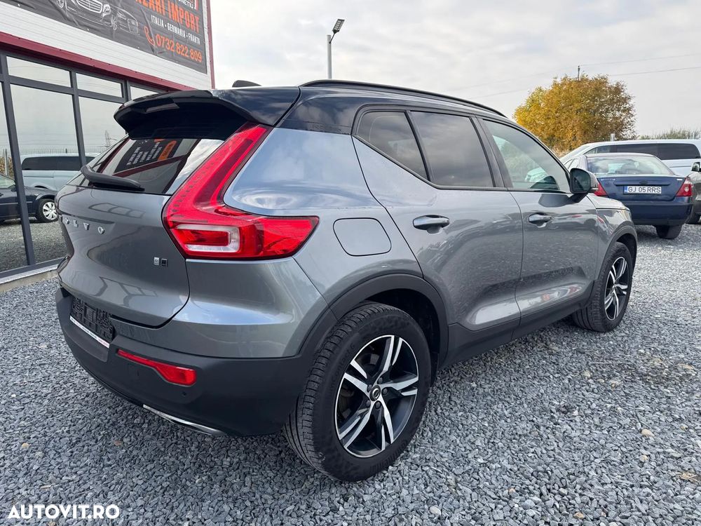 Volvo XC 40 D4 AWD Geartronic R-Design - 4