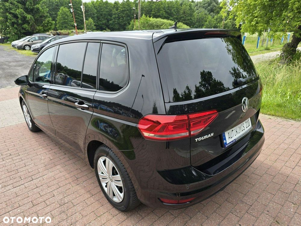 Volkswagen Touran - 6