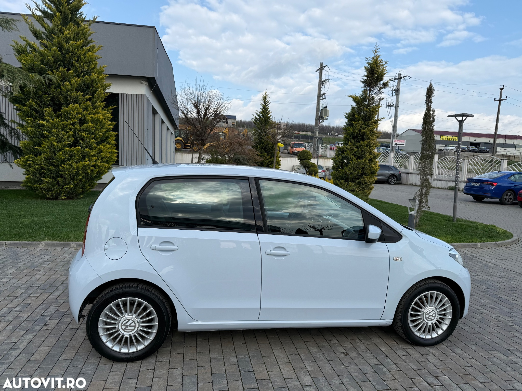 Volkswagen up! - 11