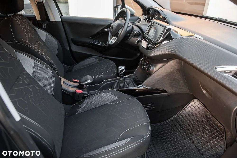 Peugeot 2008 PureTech 110 Stop&Start Allure - 26