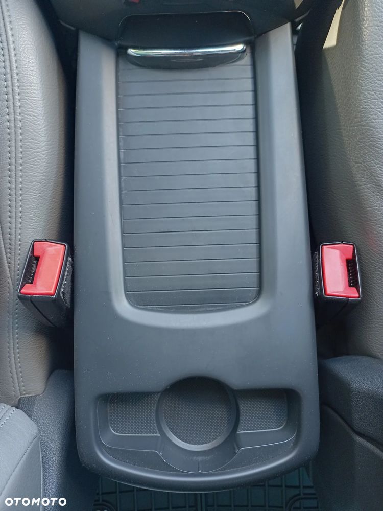 Peugeot 5008 1.6 Trendy - 21