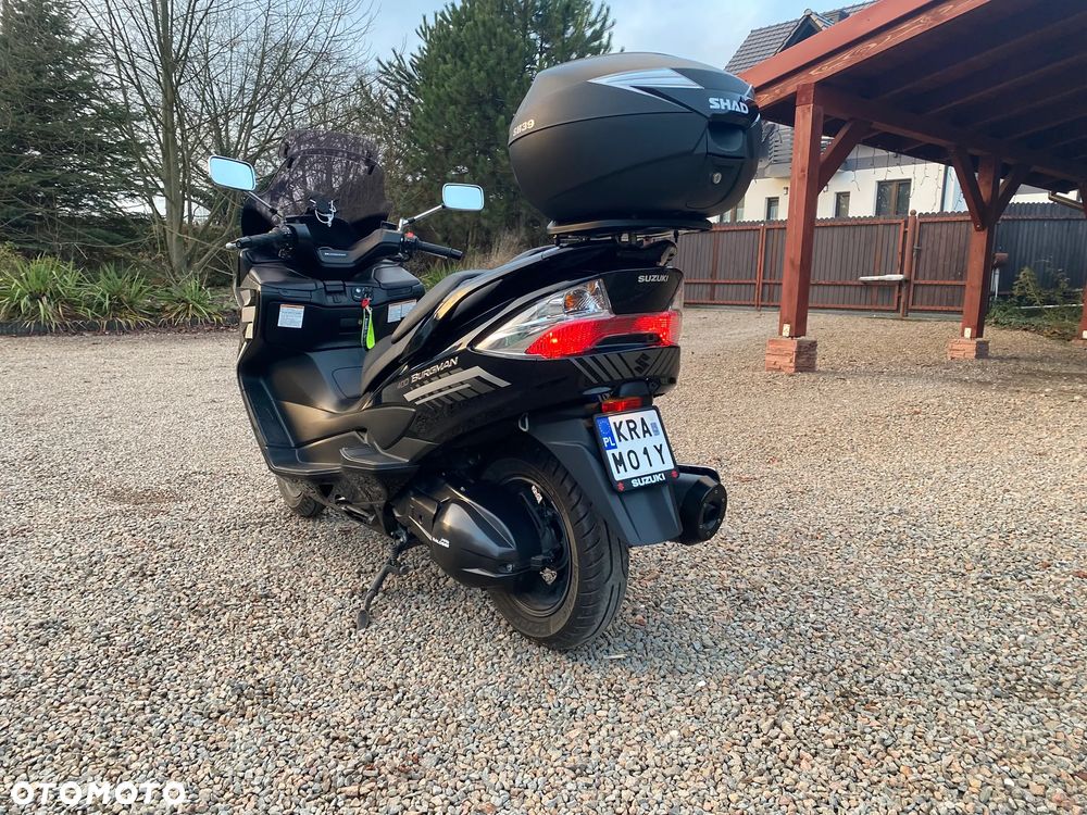Suzuki Burgman - 4