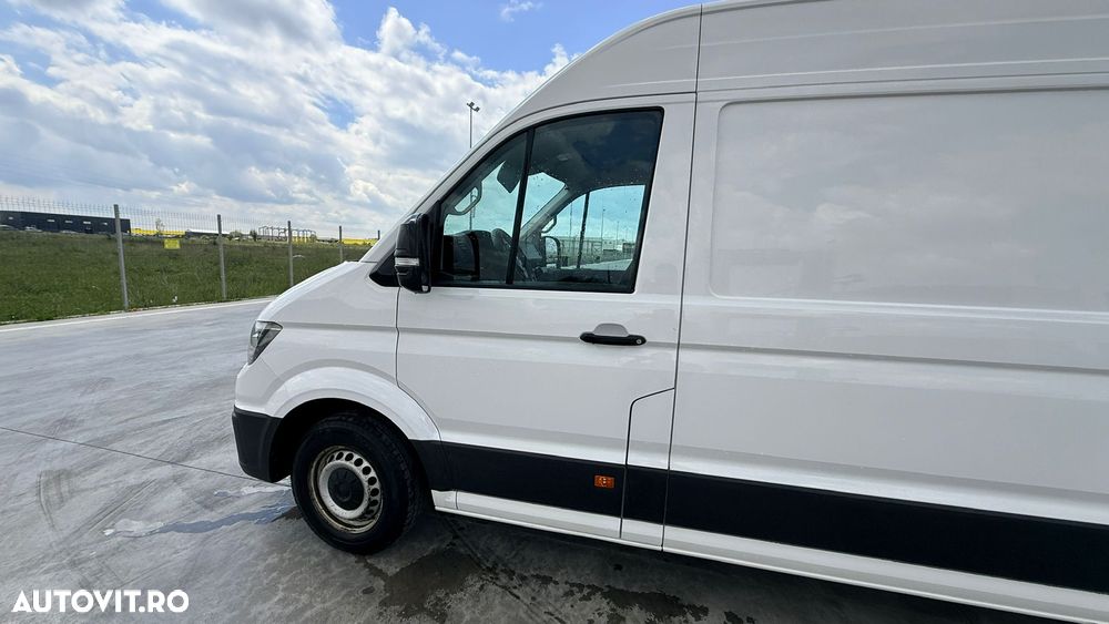 Volkswagen Crafter 3.5 CD Sasiu L4 FWD 103kW - 2