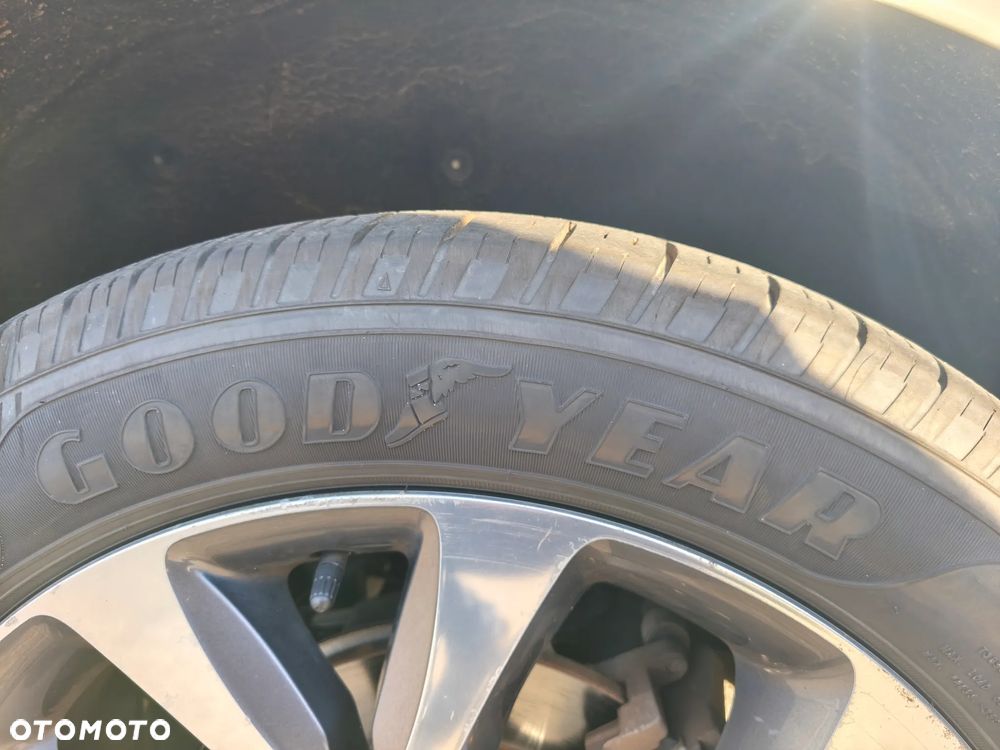 Chrysler Pacifica - 8