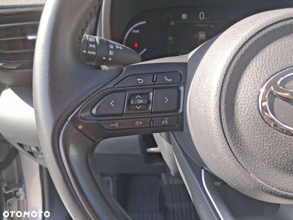 Toyota Yaris Cross Hybrid 1.5 Comfort - 25