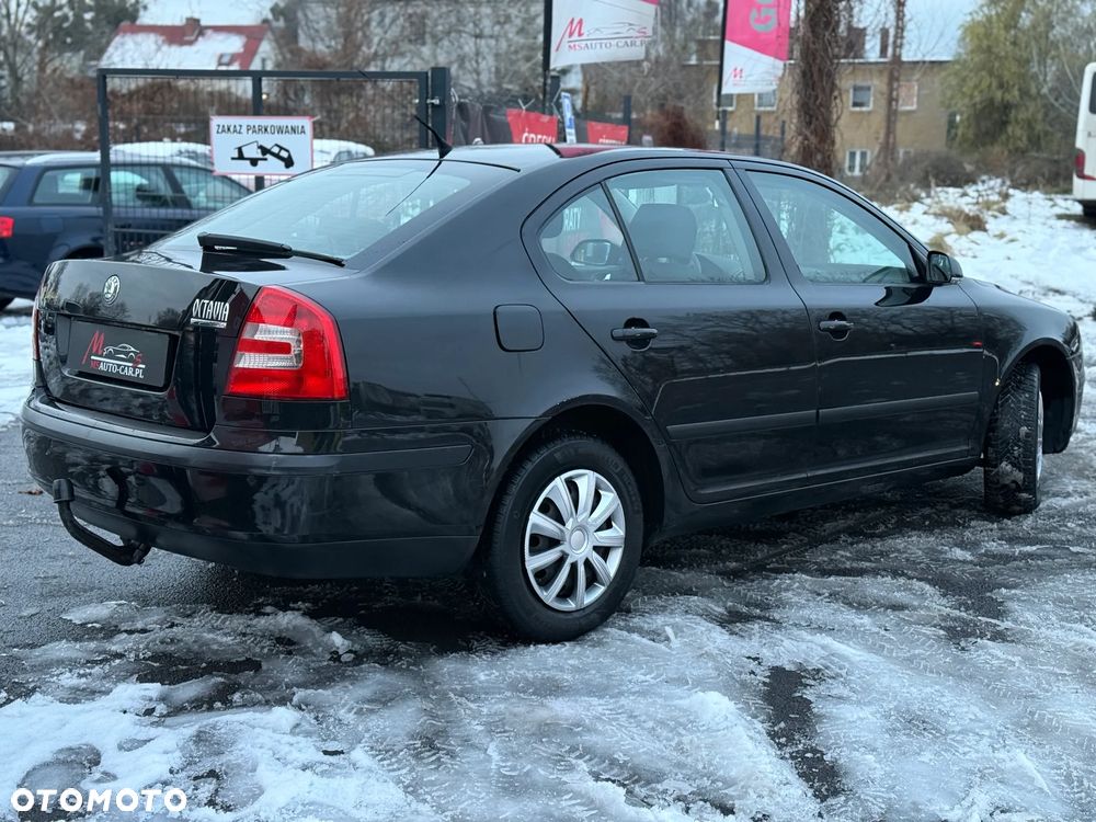 Skoda Octavia 1.6 Elegance - 9