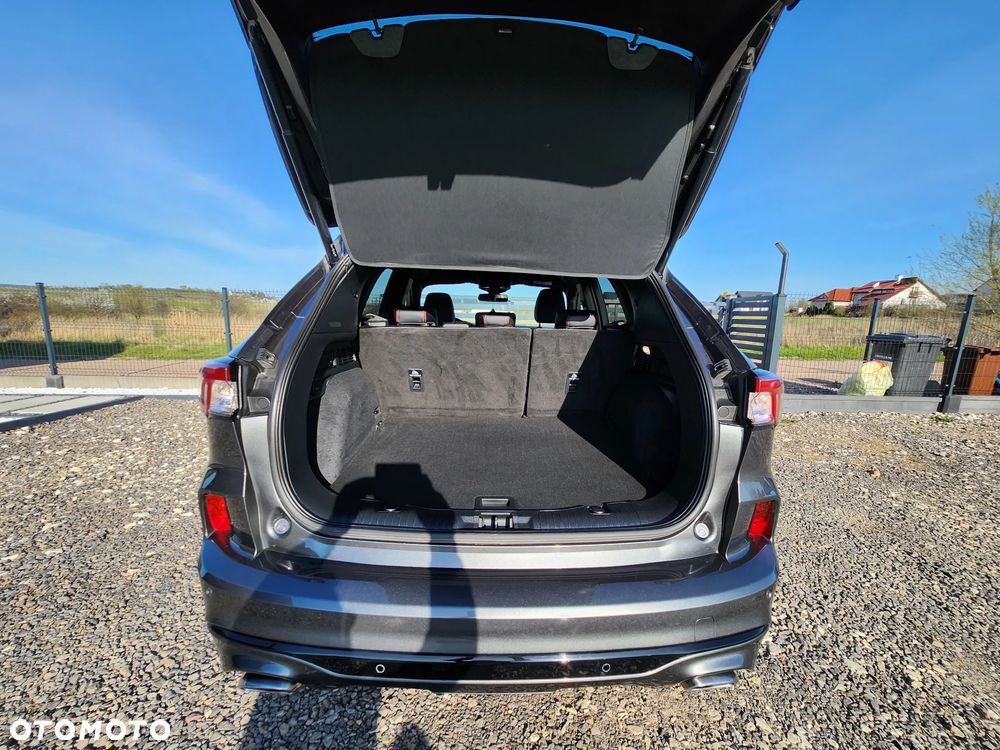 Ford Kuga 1.5 EcoBlue ST-LINE - 36