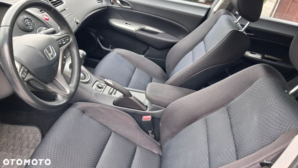 Honda Civic 1.8 Comfort - 10