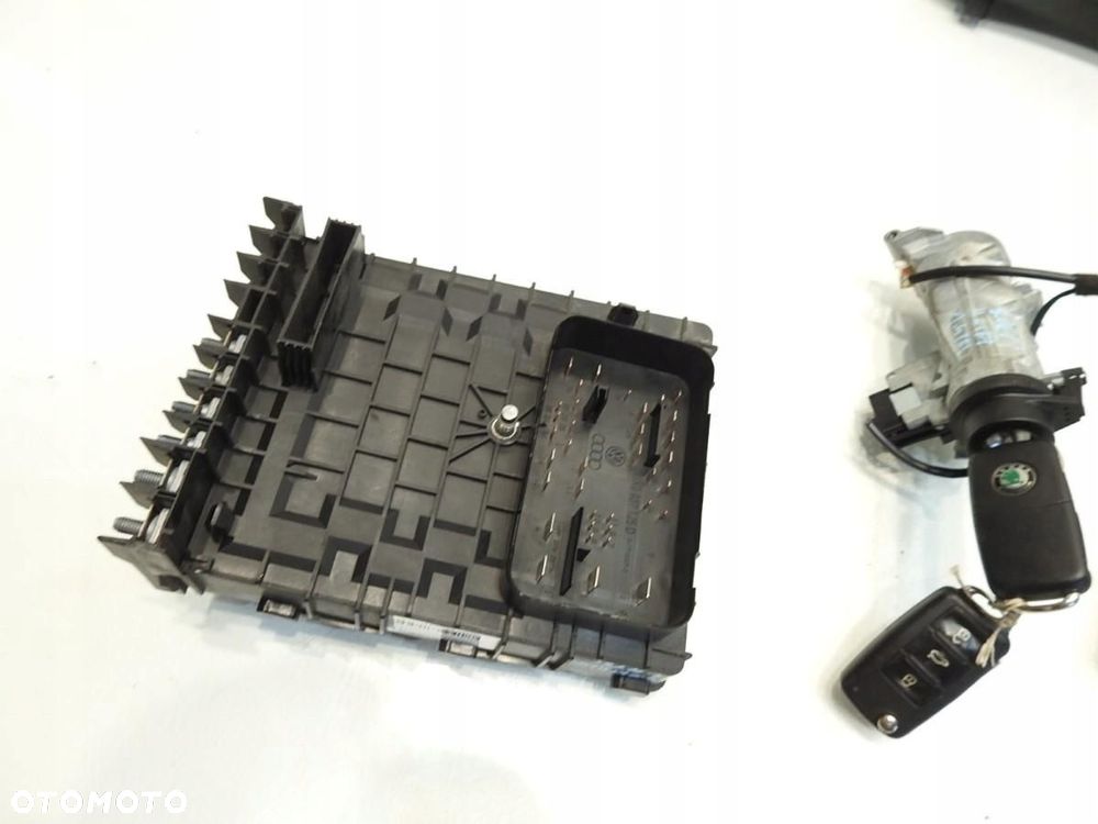 ZESTAW STARTOWY SKODA OCTAVIA II 1.4 TSI 03C906016E 03C906016C 0261S04393 - 5