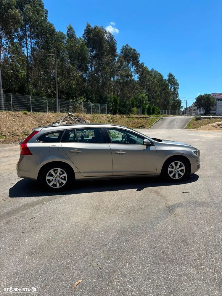 Volvo V60 D2 - 3
