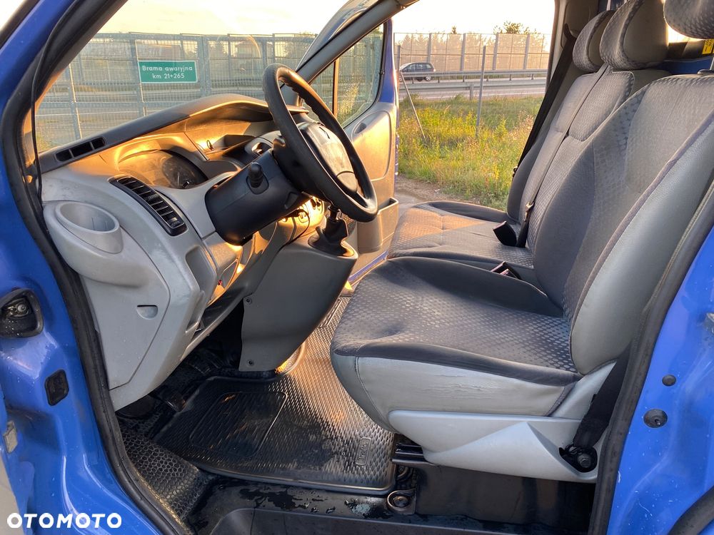 Renault TRAFIC - 11