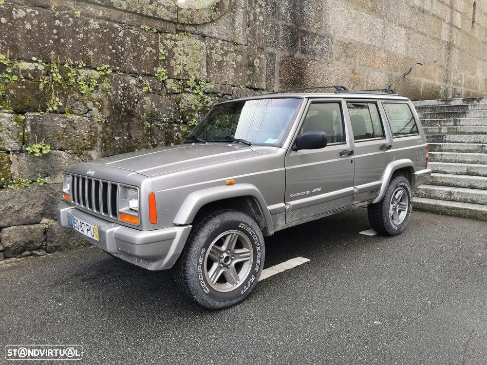 Jeep Cherokee 2.5 TD Classic - 1