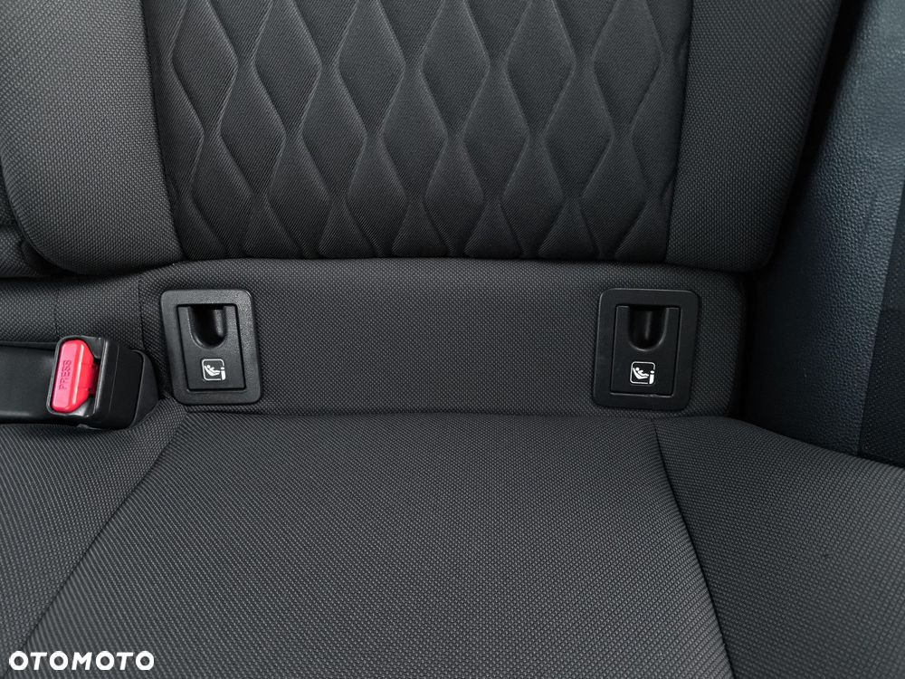 Toyota Corolla 1.8 Hybrid Comfort - 28