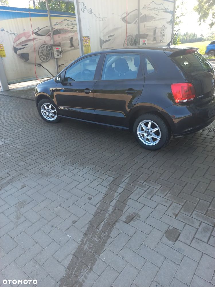 Volkswagen Polo 1.2 Comfortline - 1