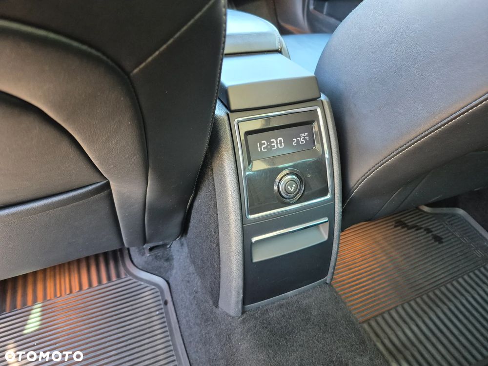 Skoda Superb 1.8 TSI Elegance DSG - 19