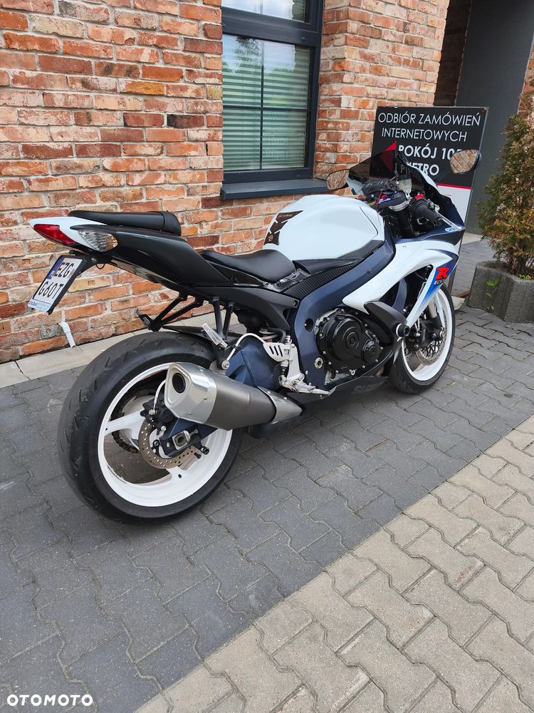 Suzuki GSX-R - 4