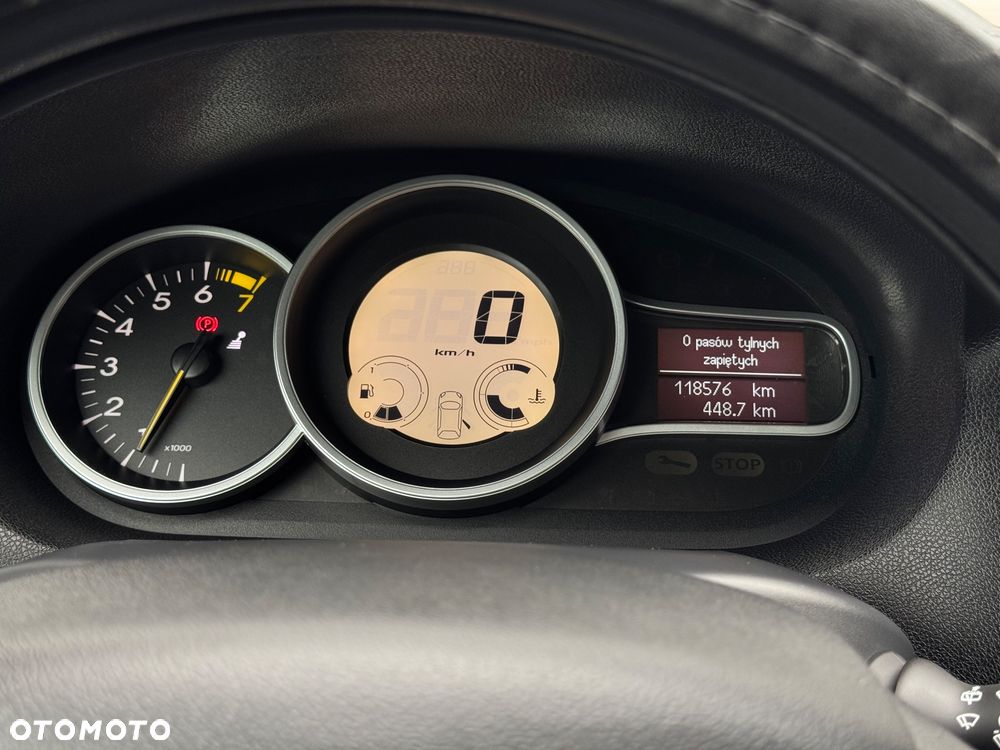 Renault Megane 1.6 16V 100 Expression - 13