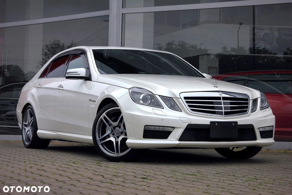 Mercedes-Benz Klasa E 63 AMG - 4