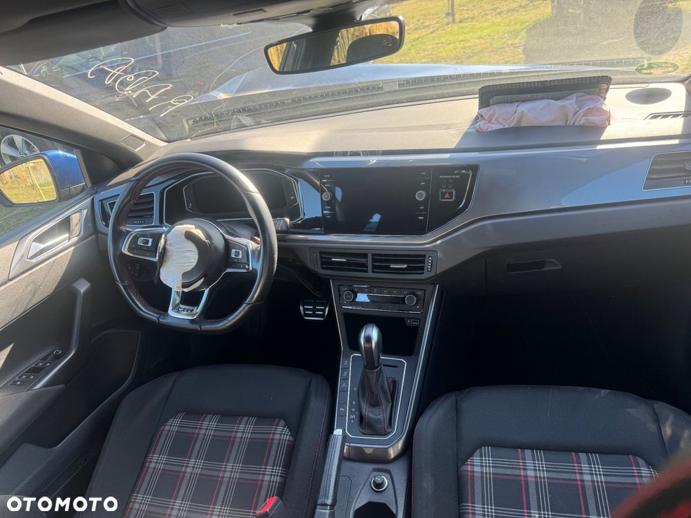 Volkswagen Polo - 5