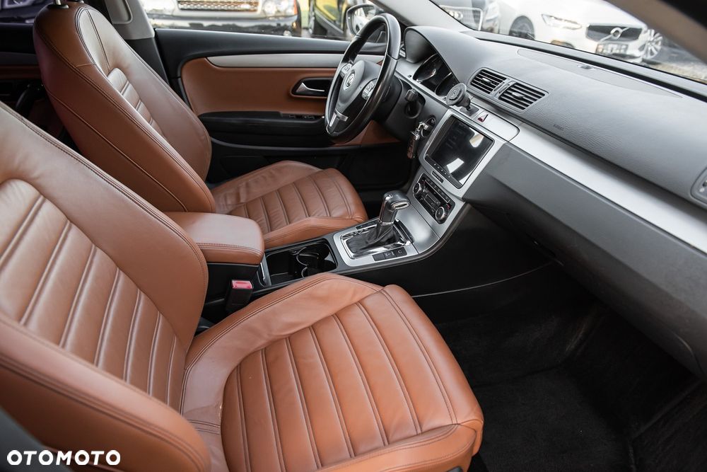 Volkswagen Passat 3.6 V6 4Motion DSG Exclusive - 28