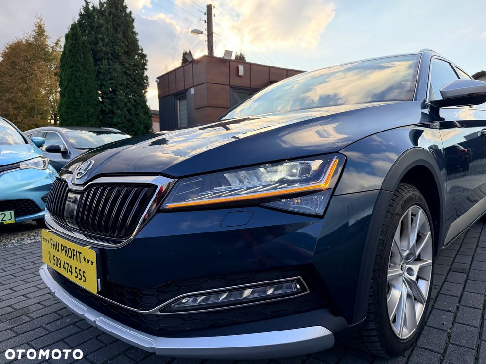 Skoda Superb 2.0 TDI SCR 4x4 Scout DSG - 14