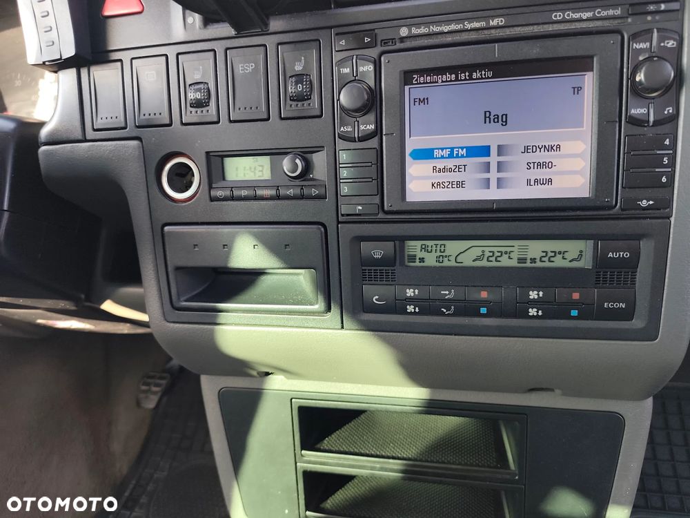 Volkswagen Multivan - 26