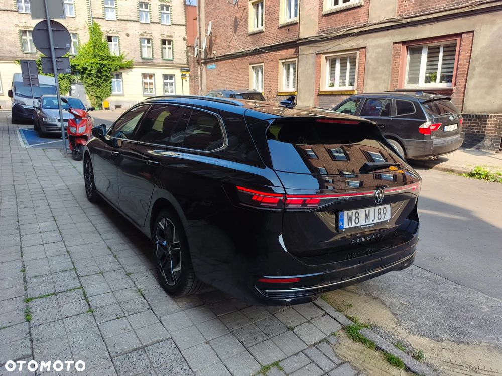 Volkswagen Passat - 2